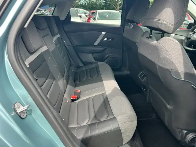 Citroen C4 view 14