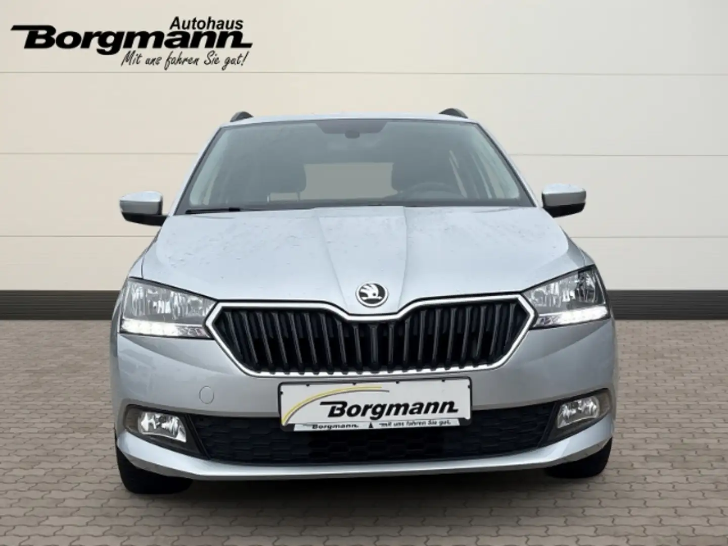 Skoda Fabia 1.0 Combi Active Bluetooth - Sitzheizung - Klima Silber - 2