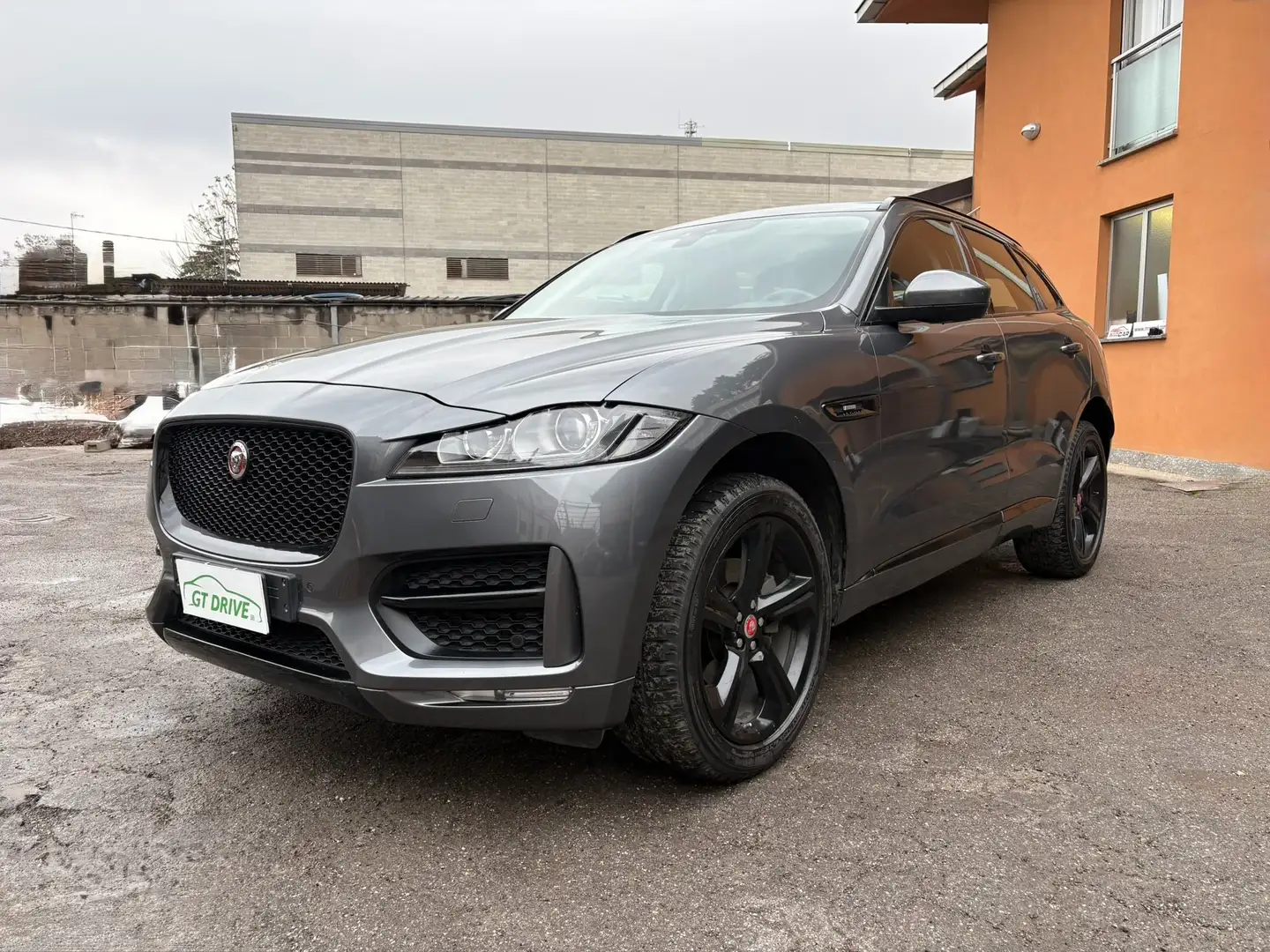 Jaguar F-Pace F-Pace 2015 2.0d R-Sport awd 180cv auto Grau - 1