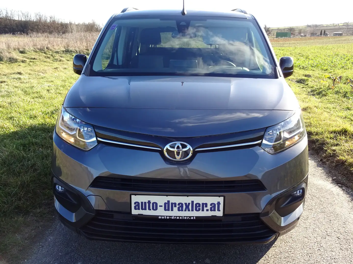 Toyota Proace City Dethleffs Crosscamp Kompaktcamper Grau - 2