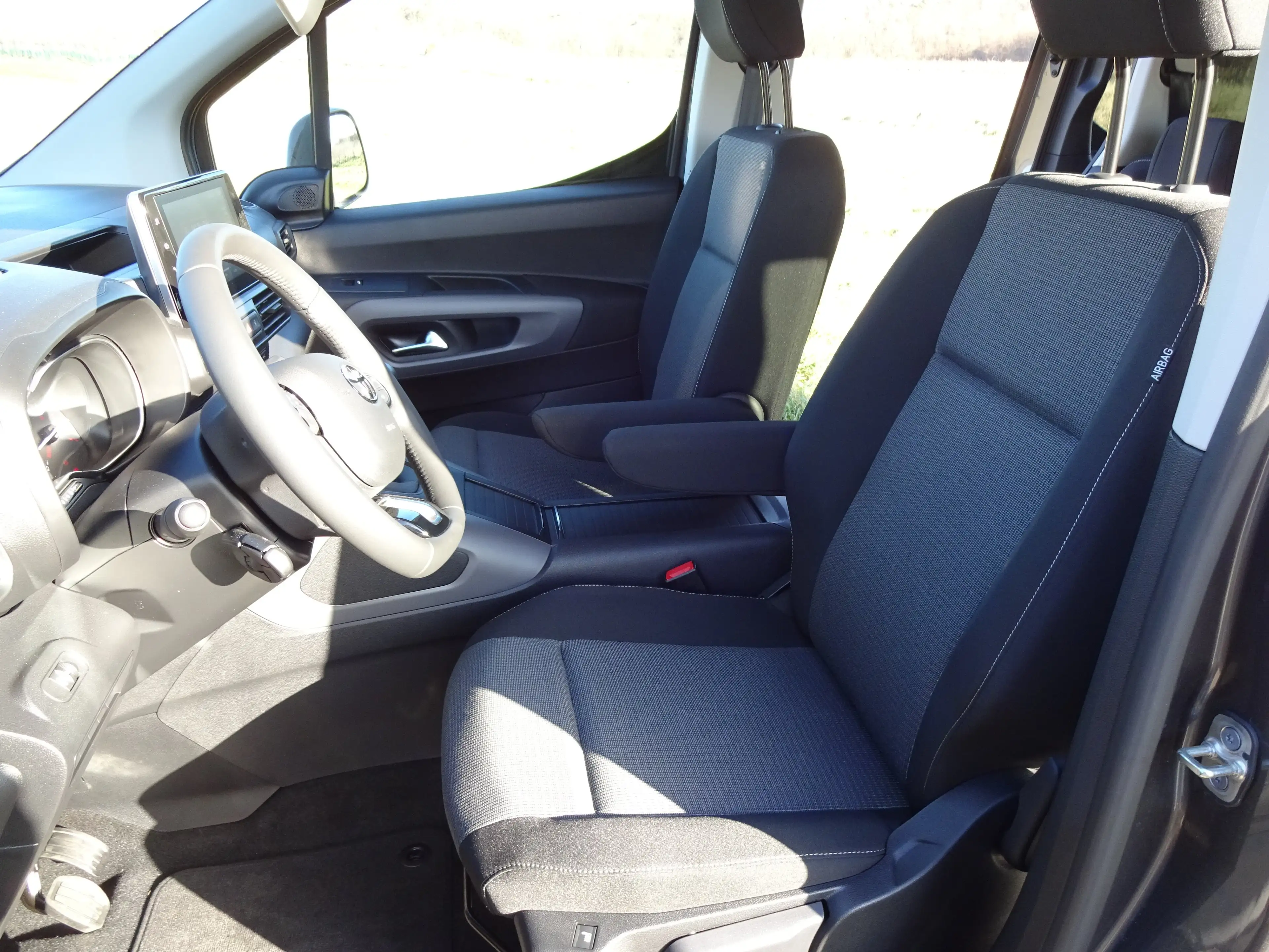 Toyota Proace City Dethleffs Crosscamp Kompaktcamper — photo 9