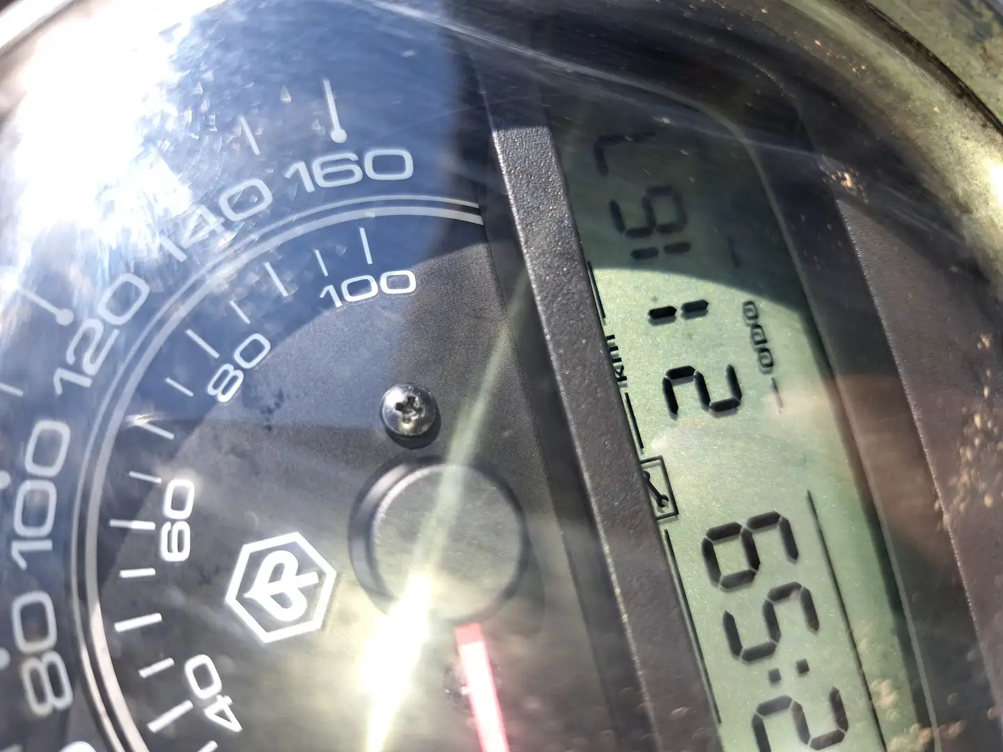 Piaggio Beverly 300 parabrezza, bauletto e immobilizer originali Fehér - 1