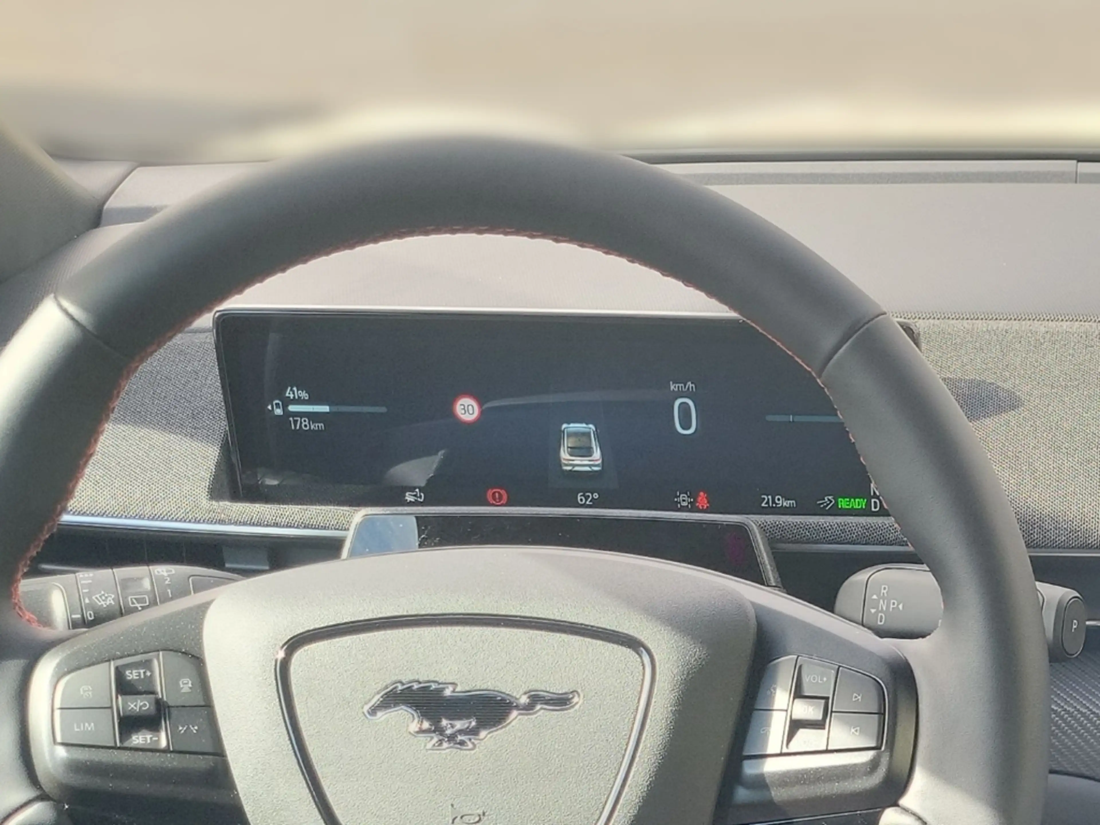 Ford Mustang Mach-E Premium Panorama Navi Digitales Cockpit Memory Sit — photo 10