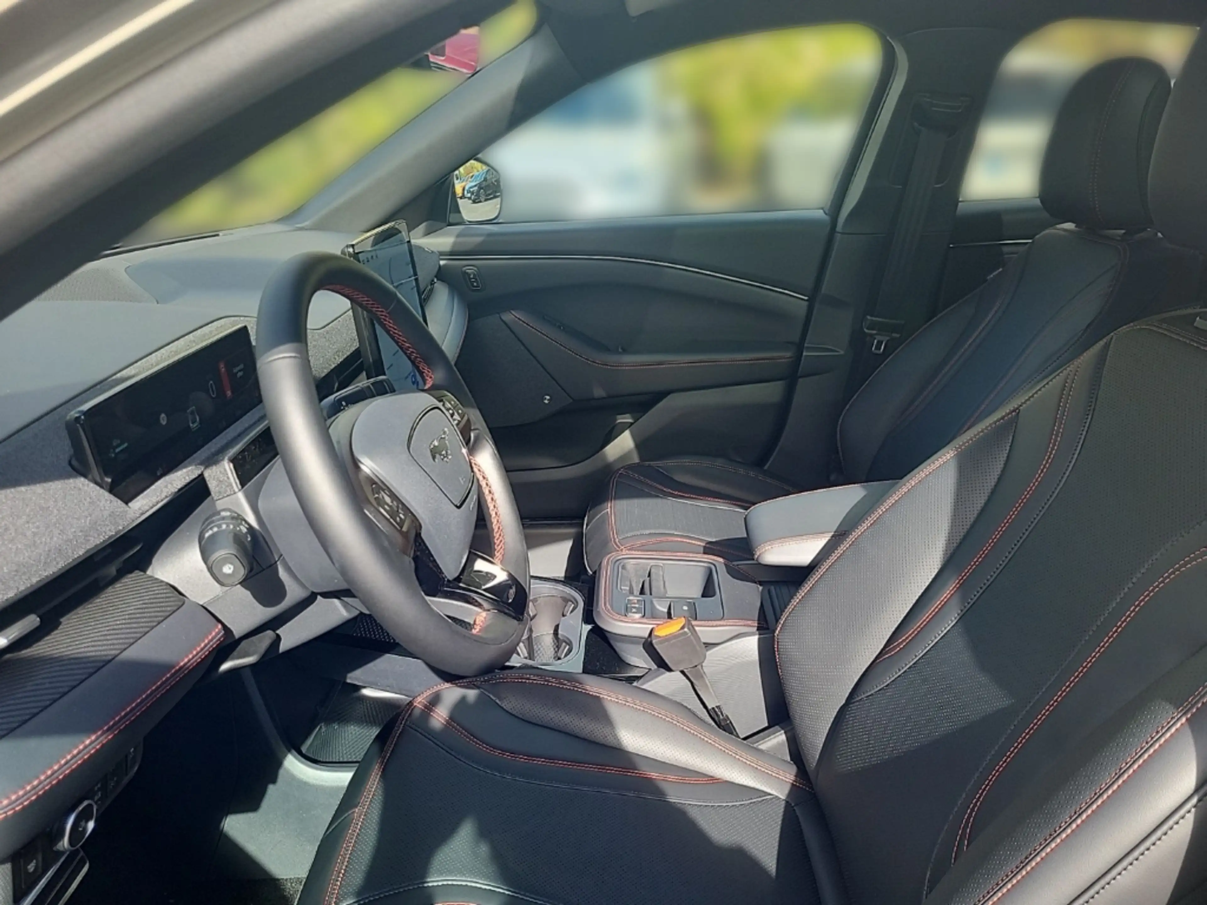 Ford Mustang Mach-E Premium Panorama Navi Digitales Cockpit Memory Sit — photo 7