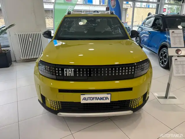 Fiat GRANDE PANDA - LA PRIMA