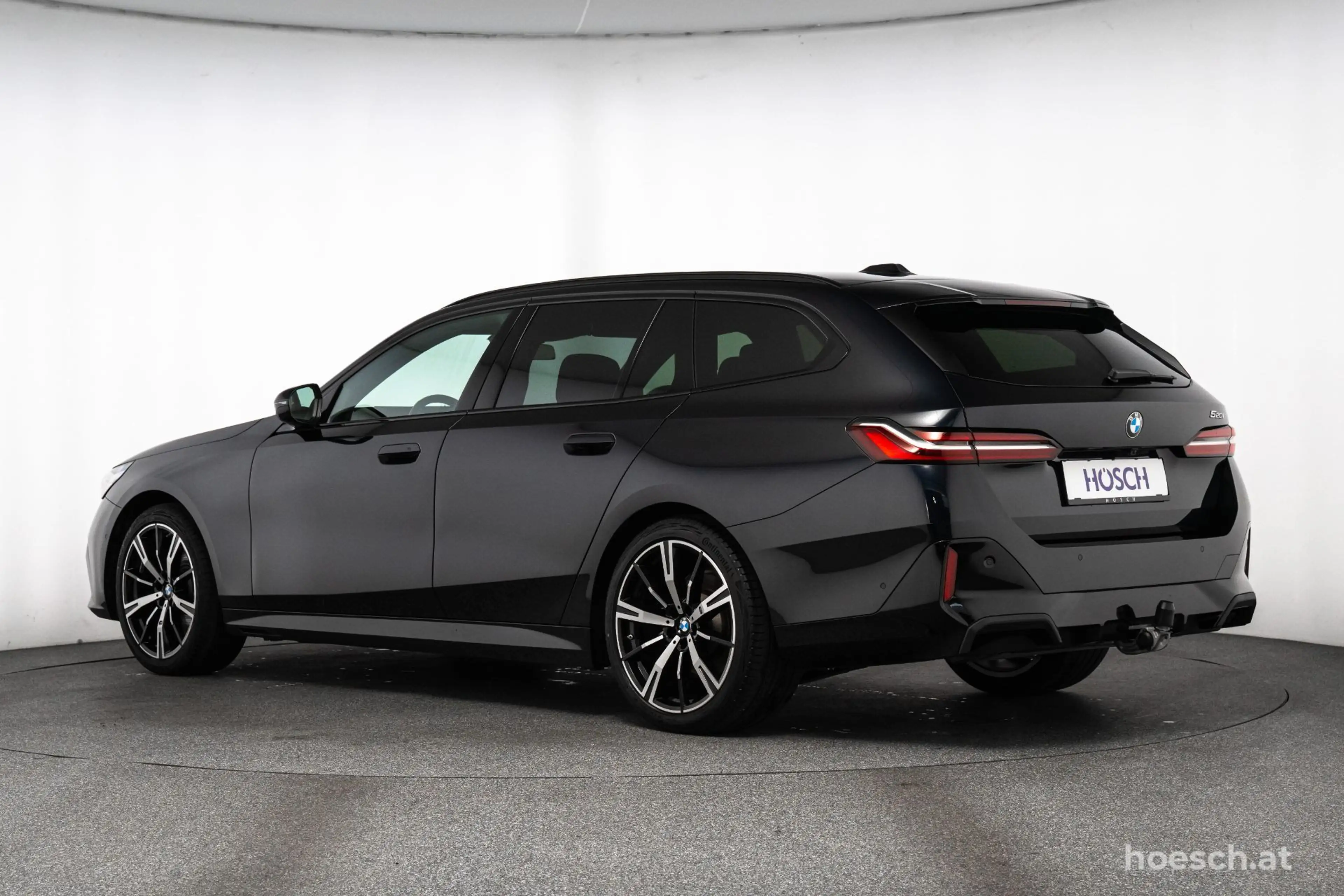 BMW 520 i Touring M Sport 20" H&K AHK AKTION -39% — photo 4