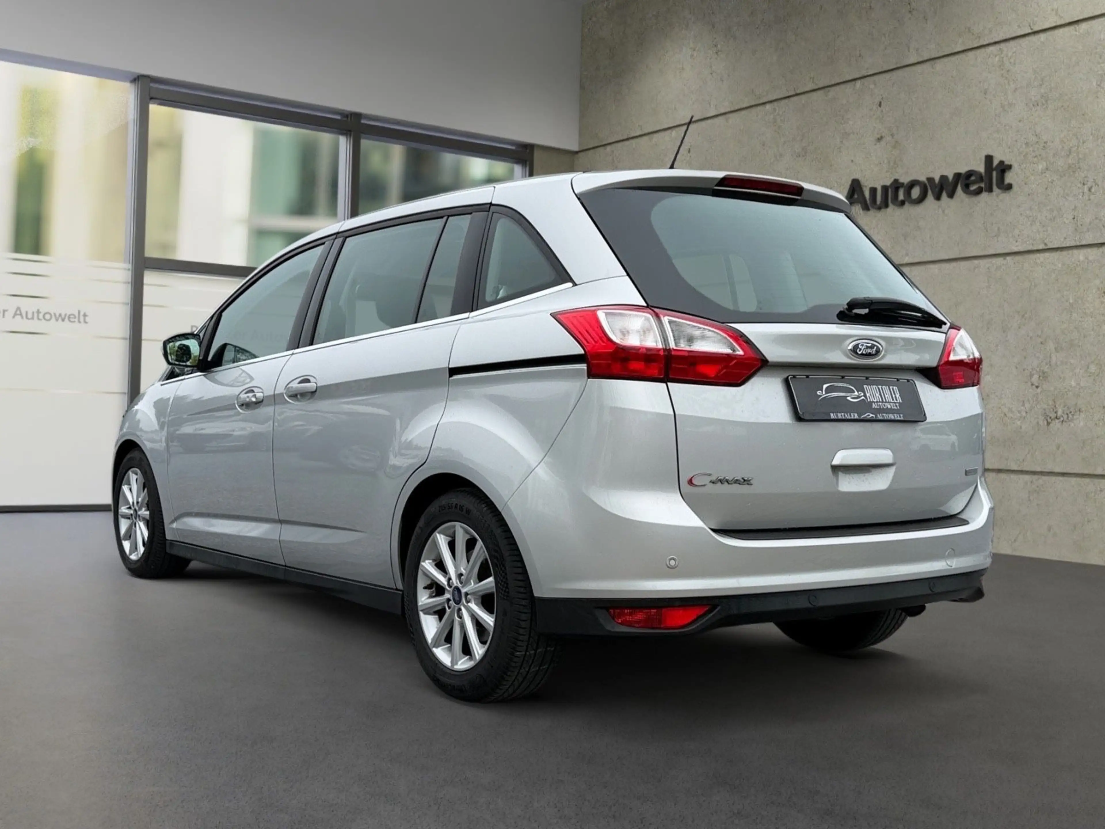 Ford Grand C-Max Grand C-MAX Titanium *7.SITZER*NAVI* — photo 3