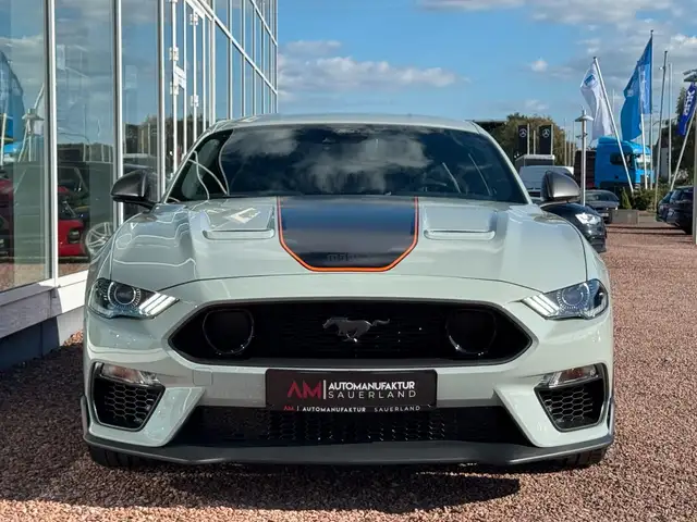 Ford Mustang view 2