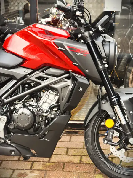 Honda CB 125 - foto 4