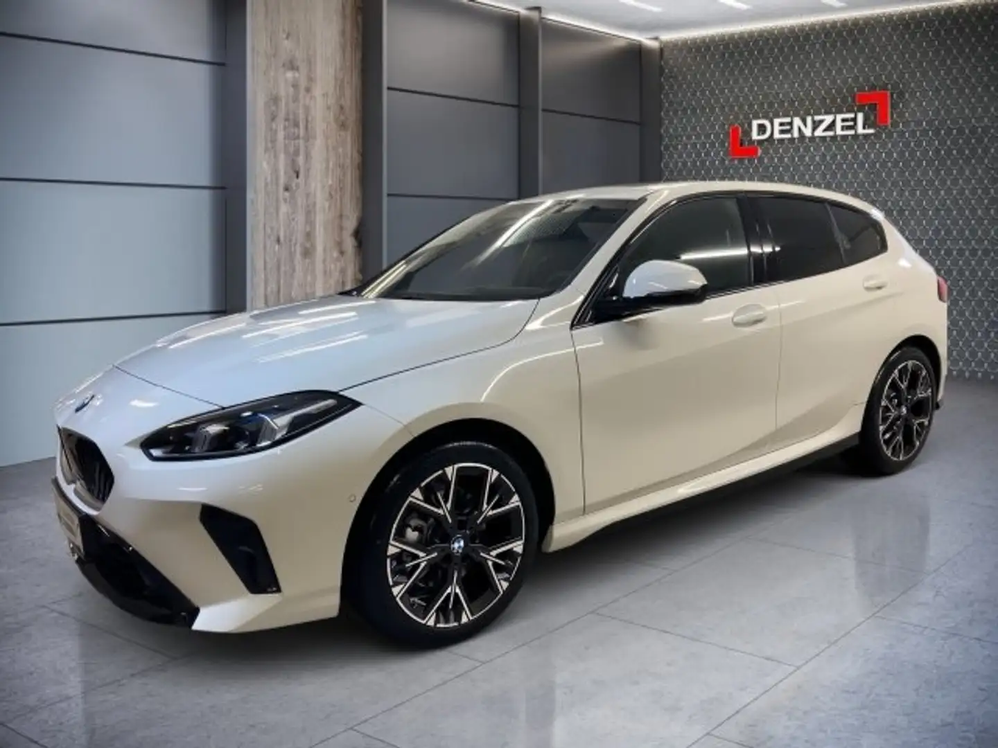 BMW 118 d 5-Türer F70 B47 Weiß - 2