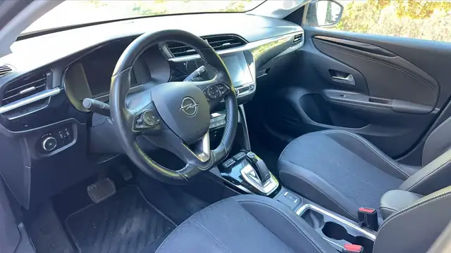 Opel Corsa view 8