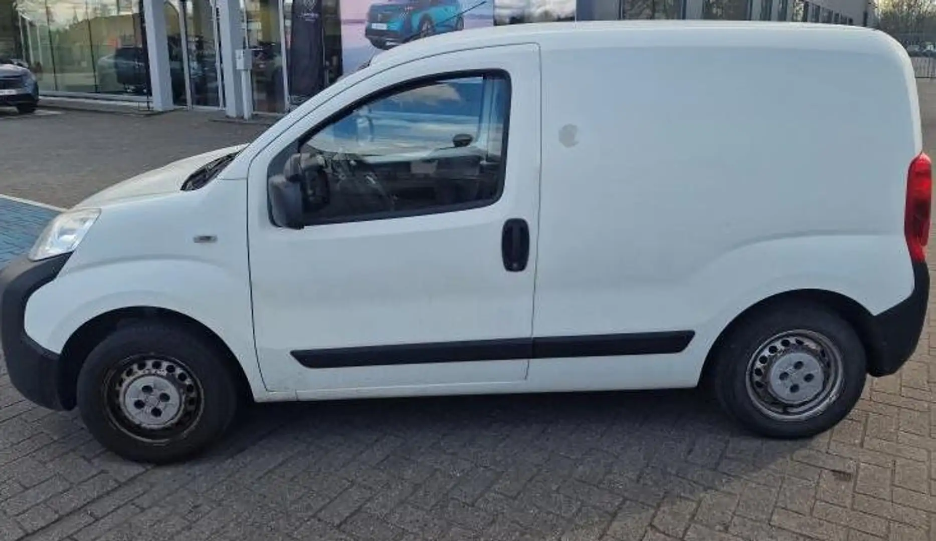 Fiat Fiorino UTILITAIRE 1400 ESSENCE EURO 6 Blanc - 2