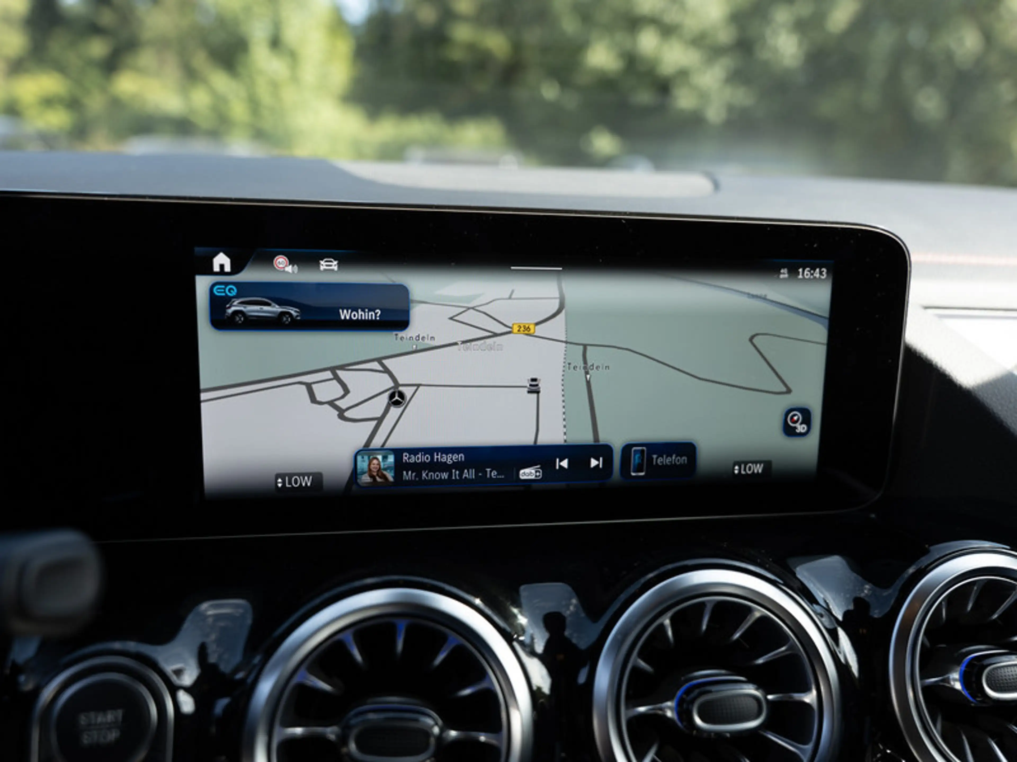 Mercedes-Benz EQA 300 4M AMG-Sport/LED/360/Night/Distr/Totw/18 — photo 10