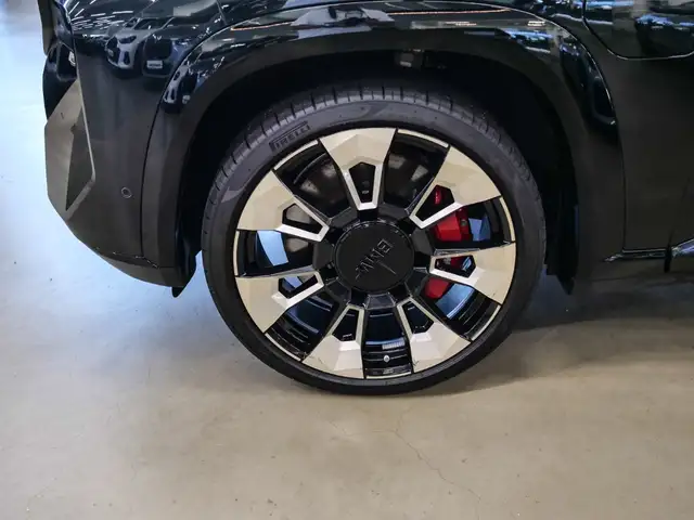 BMW XM view 7
