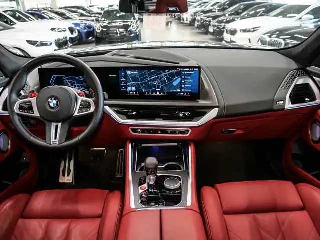 BMW XM view 12
