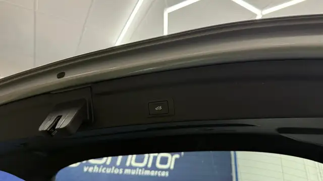Audi Q3 view 26