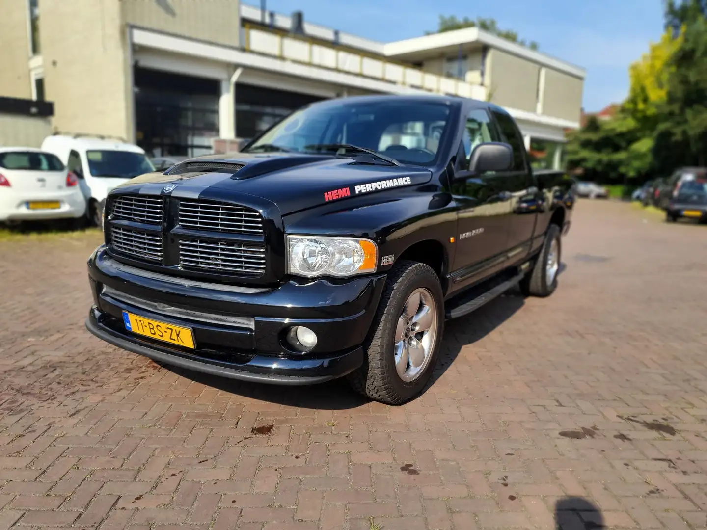 Dodge RAM RAM+undefined Noir - 1