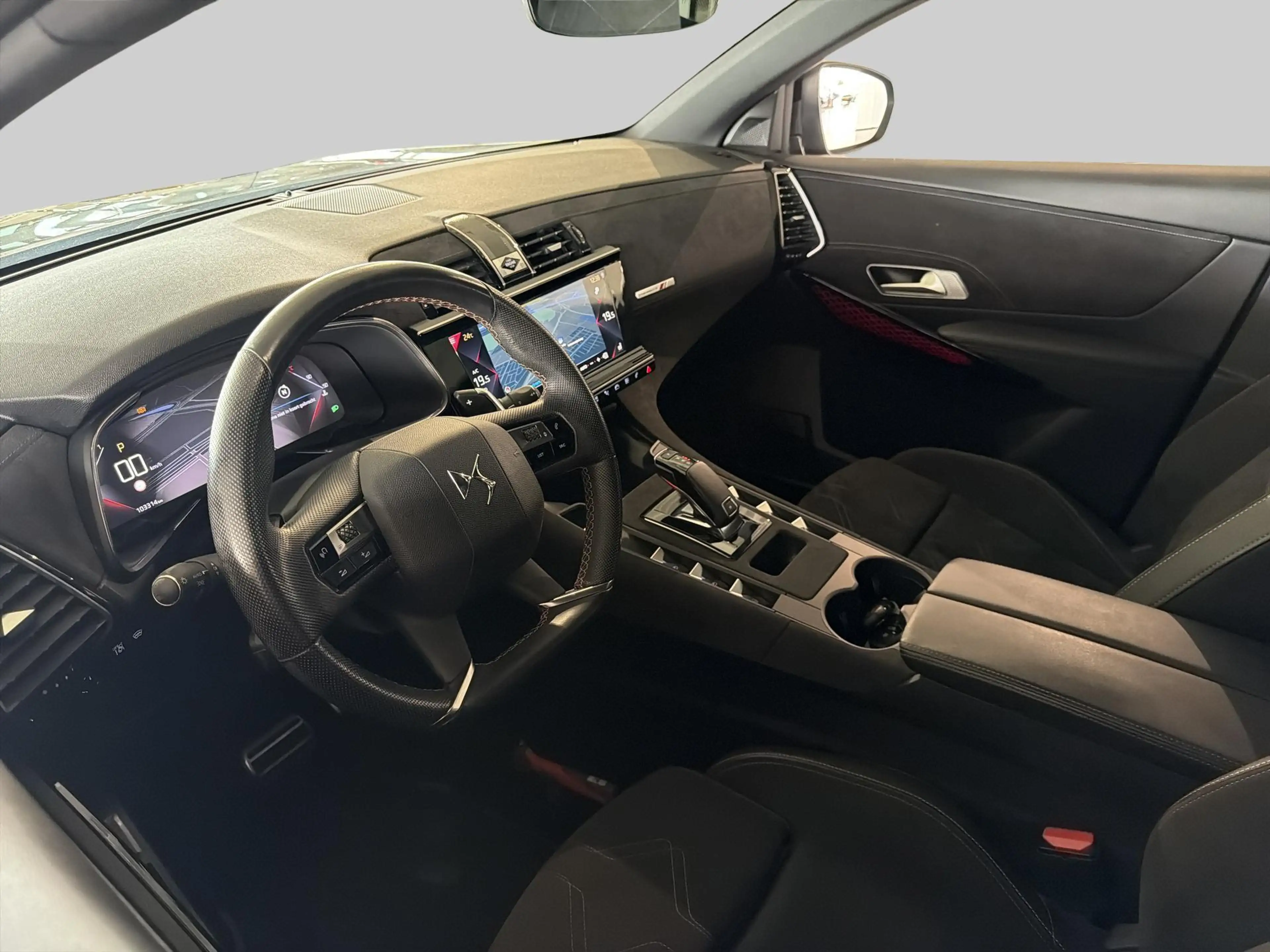 DS Automobiles DS 7 Crossback 1.6 PureTech Performance Line — photo 4
