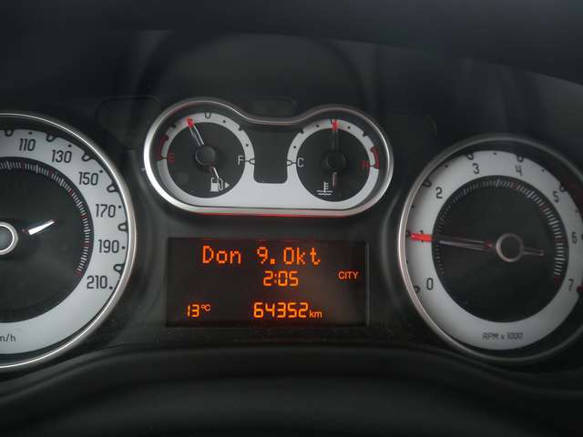 Imagine Fiat 500L 500L 1.4 16V Easy