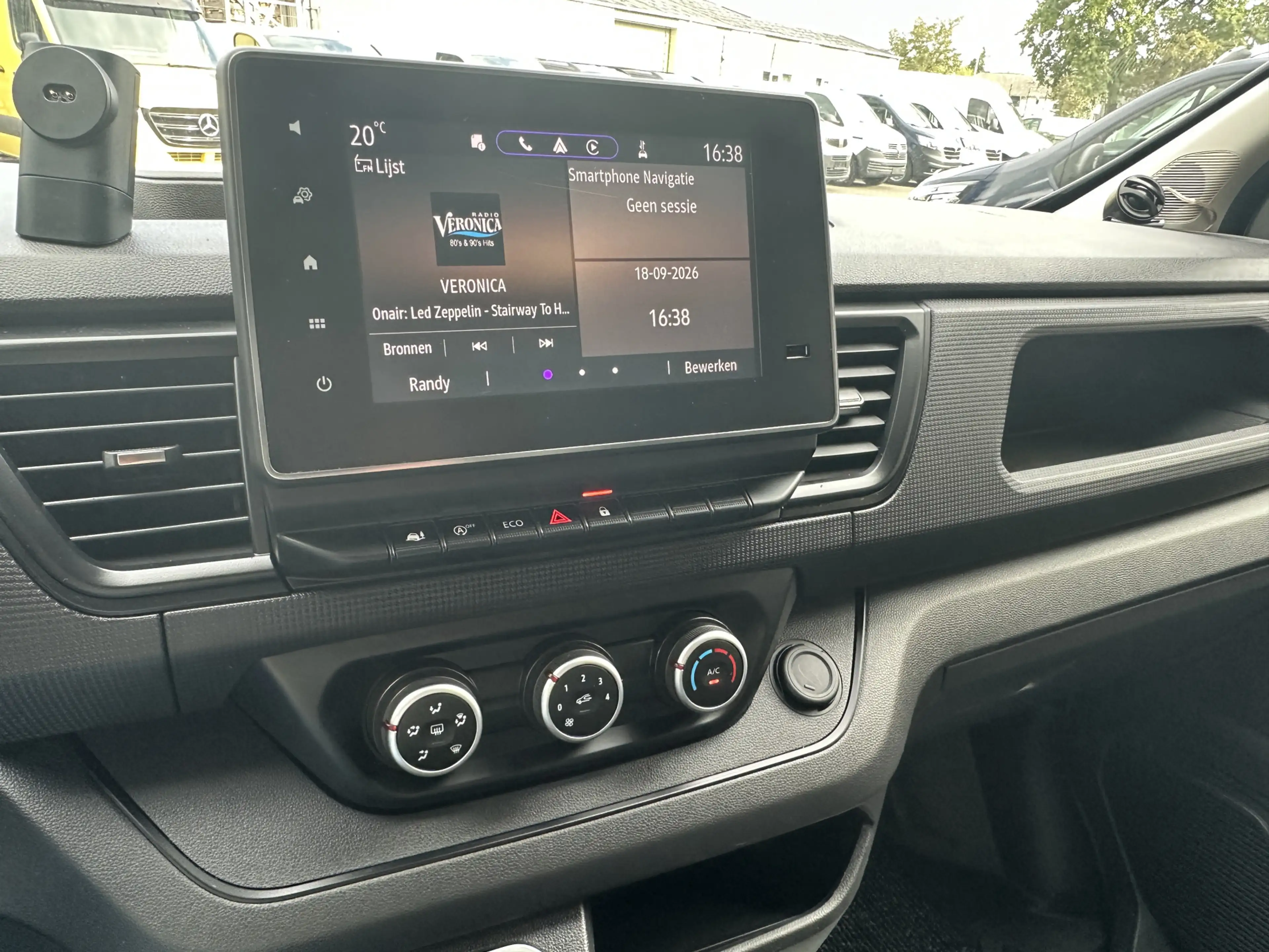 Renault Trafic 2.0dCi 130PK Lang / Navigatie / Imperiaal / Euro6 — photo 11
