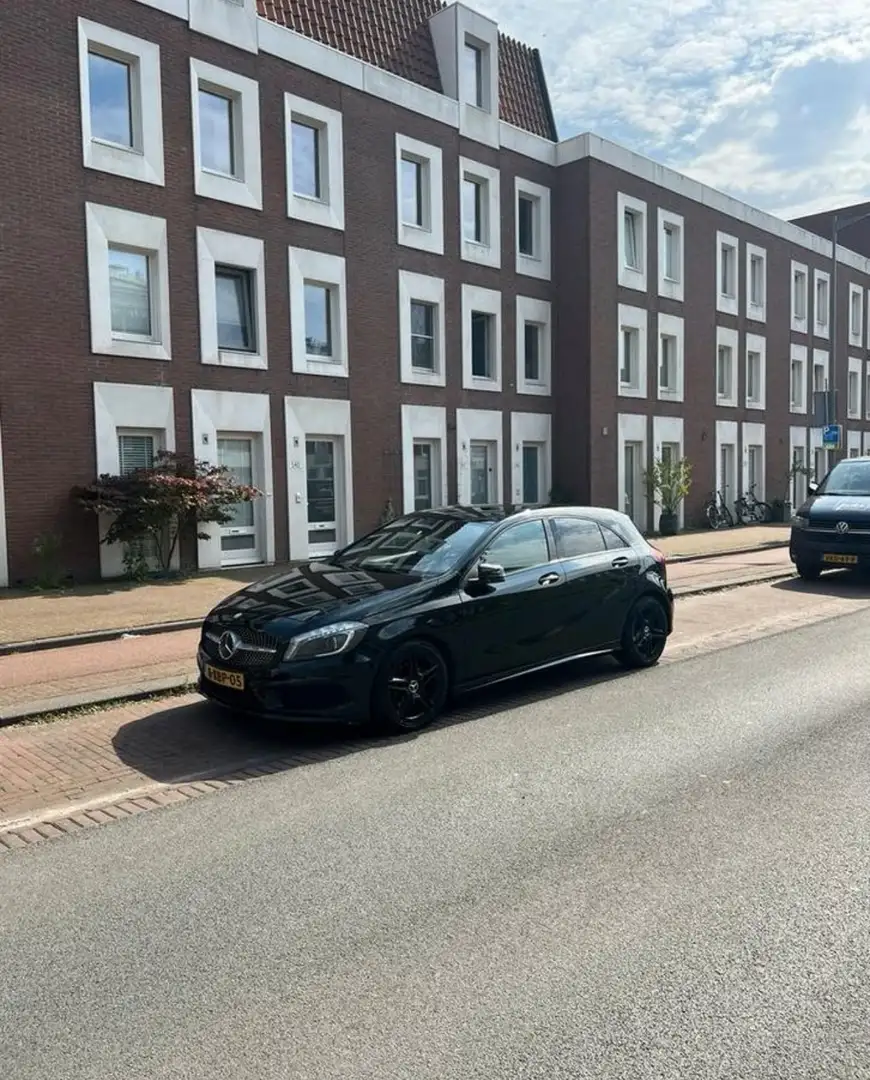 Mercedes-Benz A 200 Ambition Zwart - 2