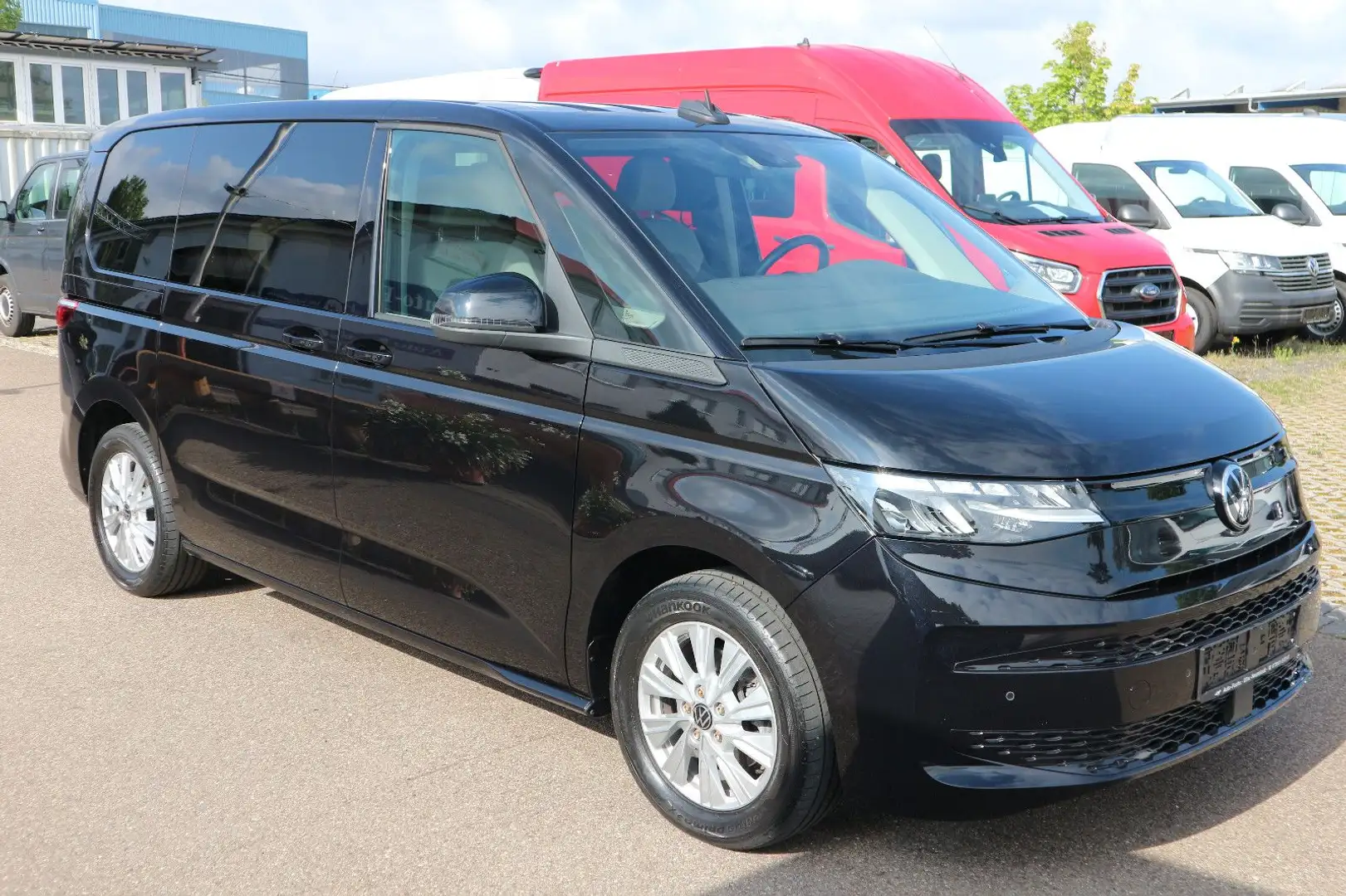 Volkswagen T7 Multivan 2.0 TDI DSG 7-Sitzer Navi SHZ Kamera Schwarz - 2