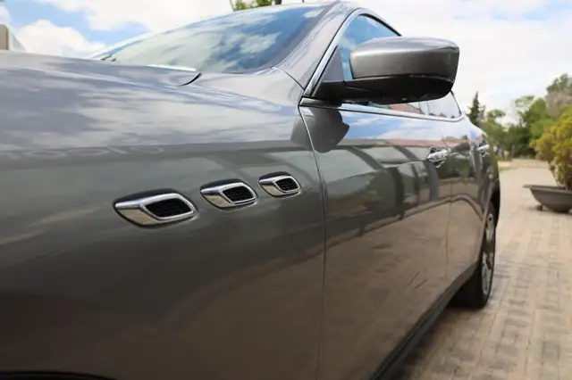 Maserati Levante view 7