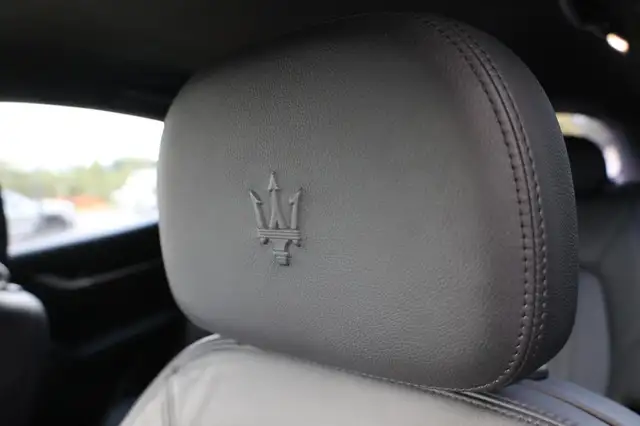 Maserati Levante view 16
