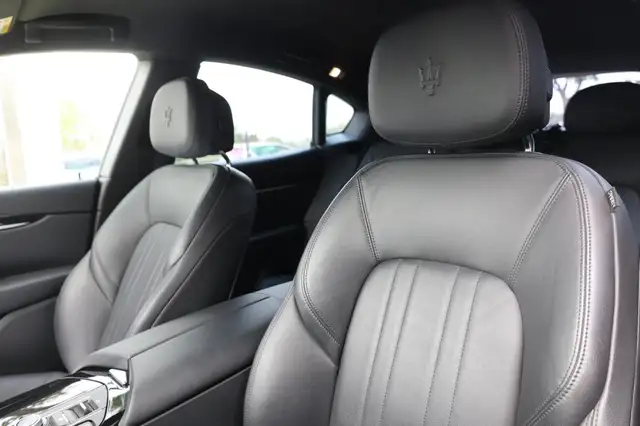 Maserati Levante view 15