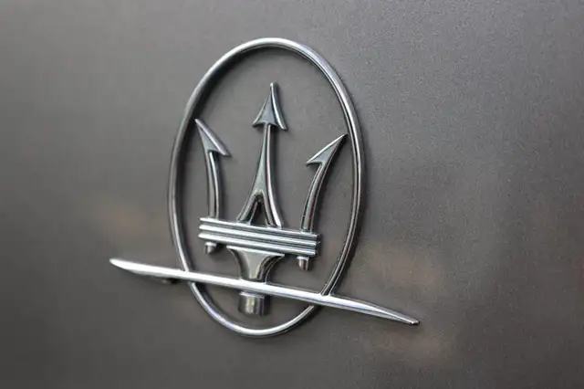 Maserati Levante view 9