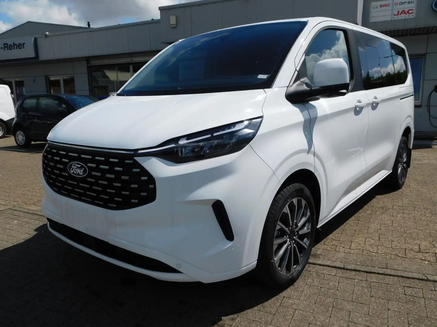 Ford Tourneo Custom 2.0 L1 Autom Titanium X ACC/360° Weiß - 2