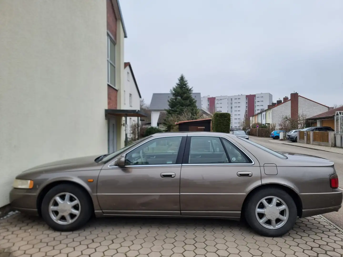 Cadillac Seville STS - 1