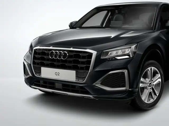 Audi Q2 view 7