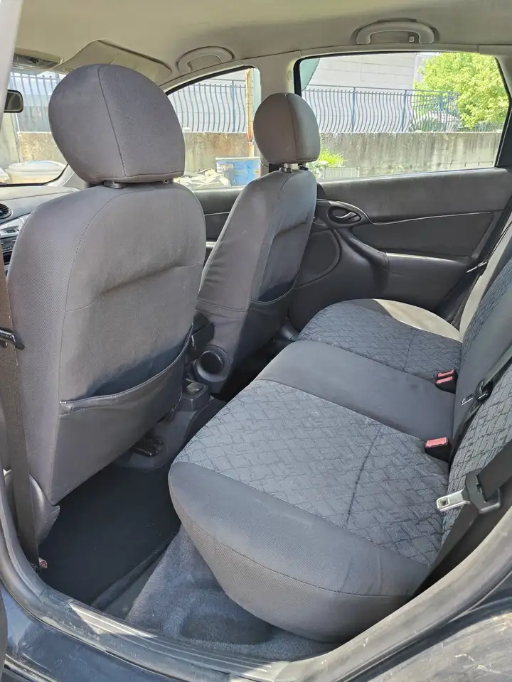 Ford Focus 5p 1.8 td Ambiente FL, foto 6