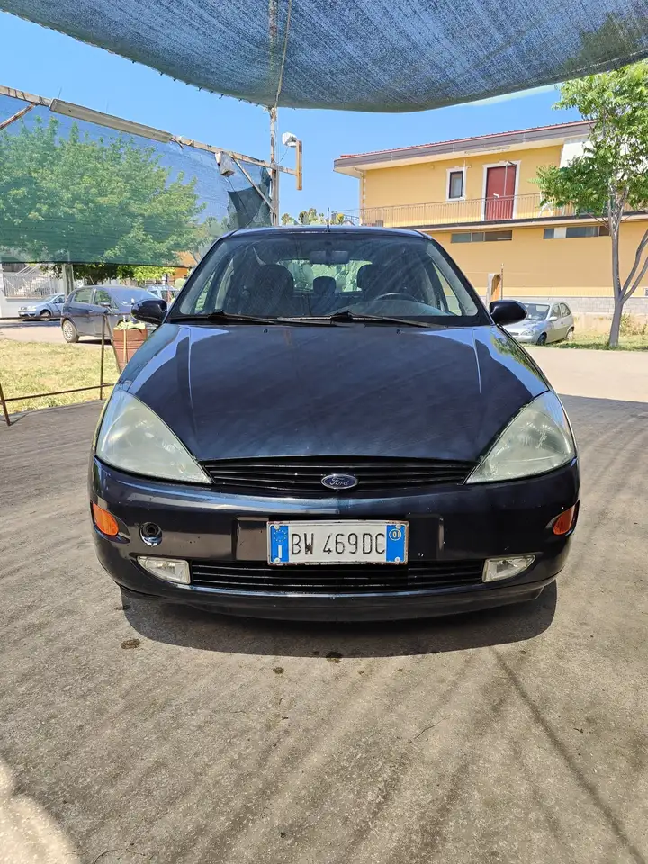 Ford Focus 5p 1.8 td Ambiente FL, foto 1