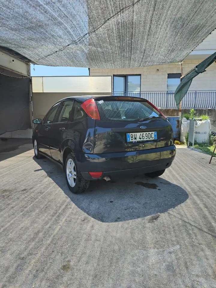 Ford Focus 5p 1.8 td Ambiente FL, foto 3