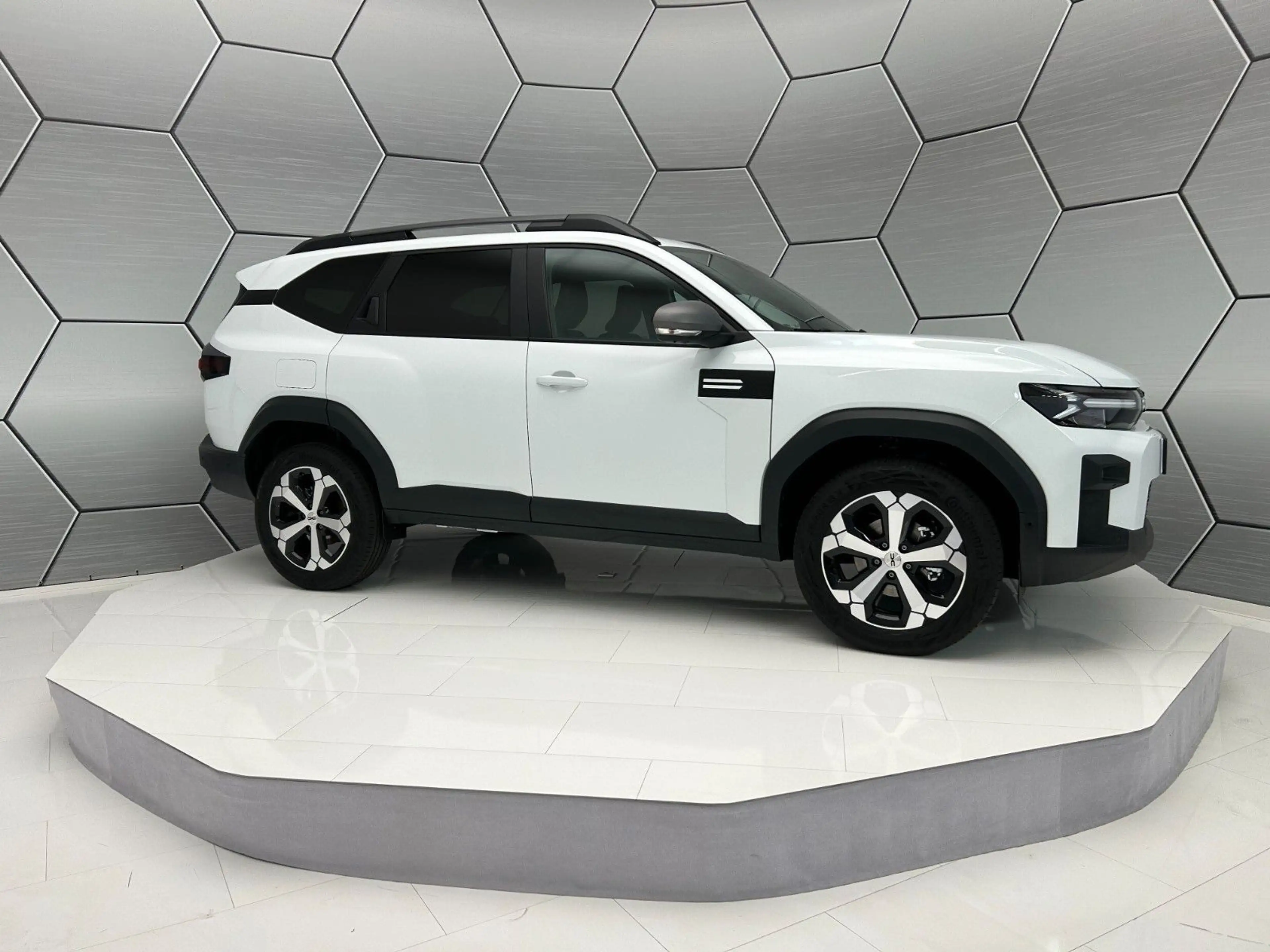 Dacia Bigster Journey mild-hybrid 140 City-Paket — photo 7
