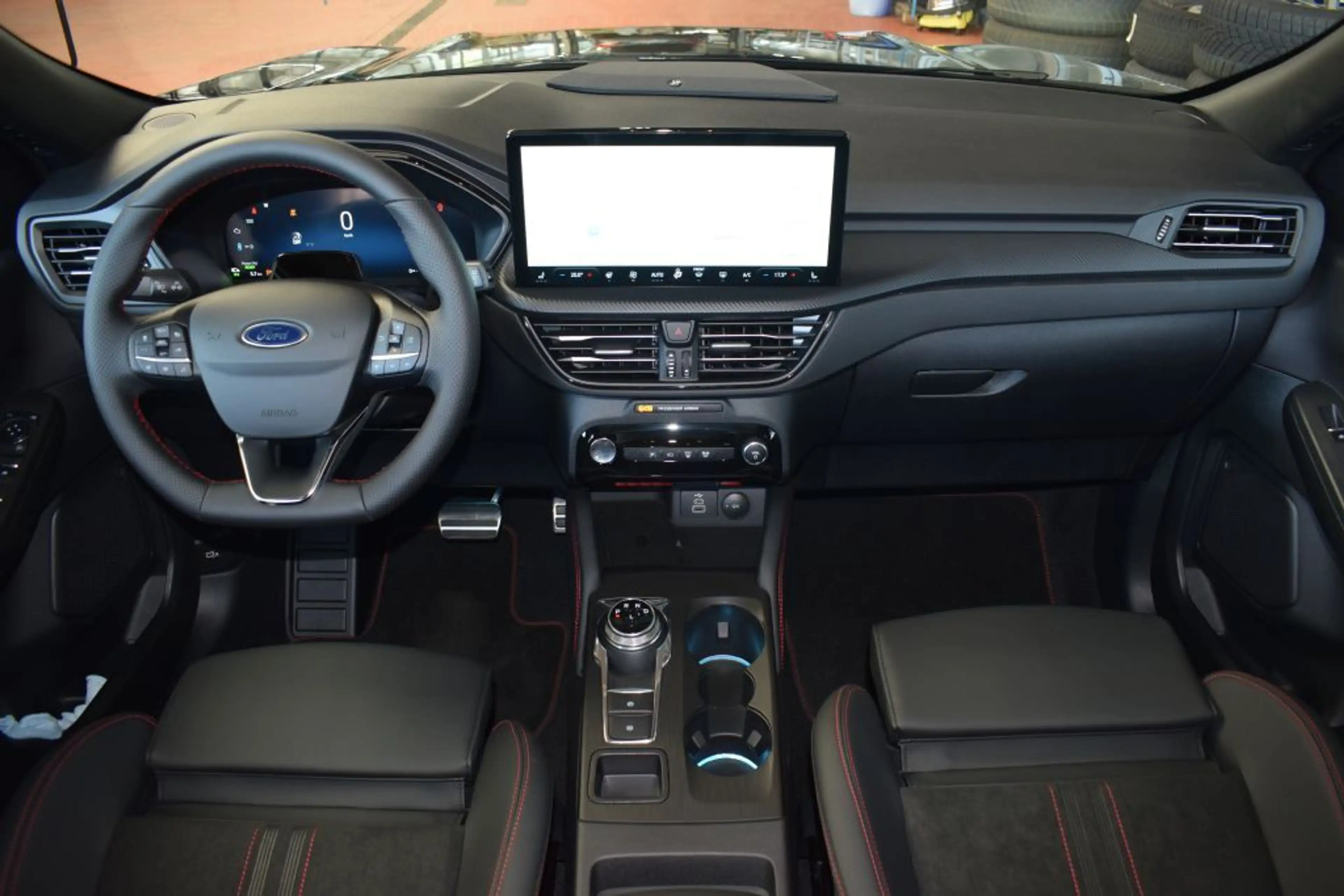 Ford Kuga ST-LINE X 2.5 PHEV, Matrix LED, Panorama — photo 12