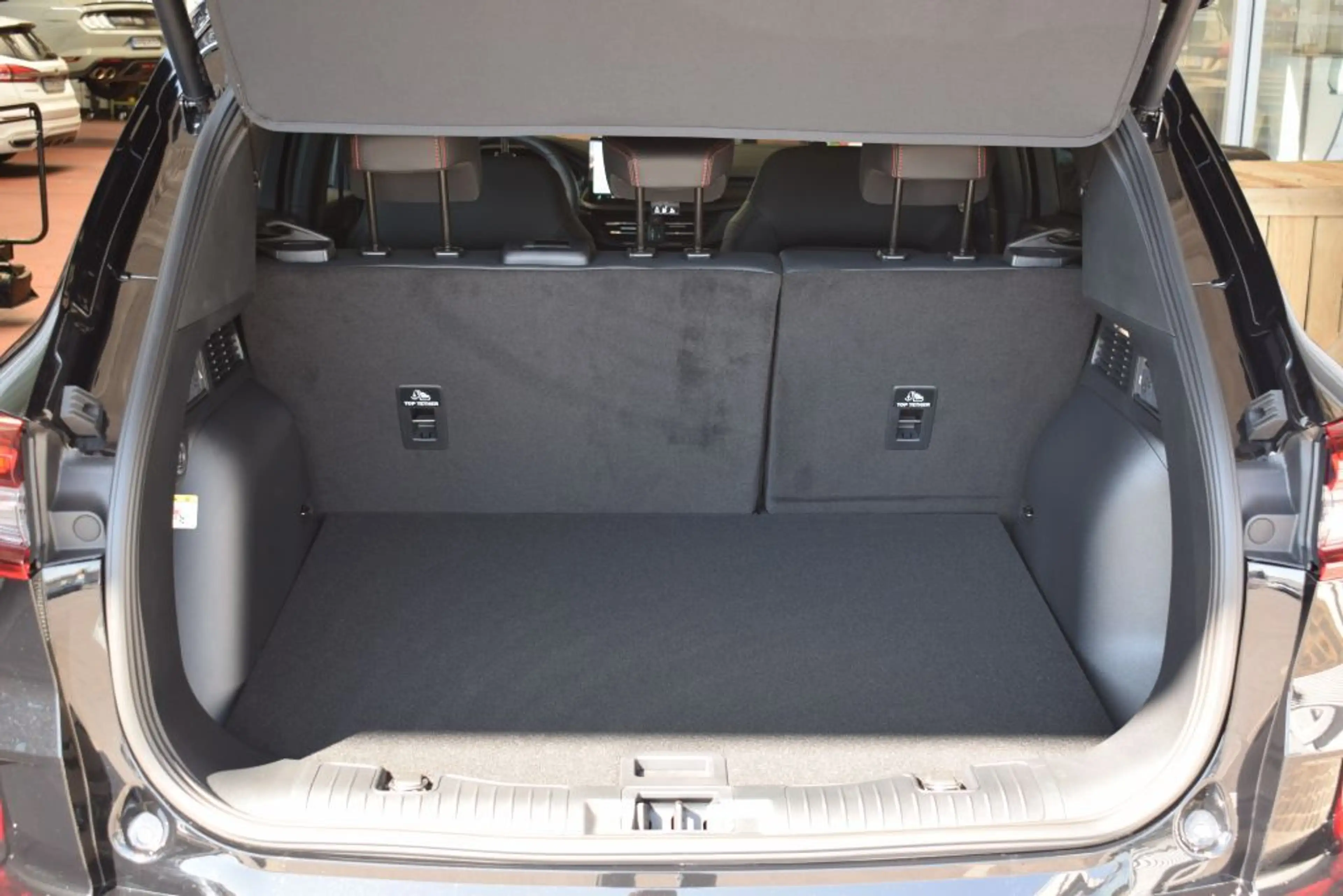 Ford Kuga ST-LINE X 2.5 PHEV, Matrix LED, Panorama — photo 11