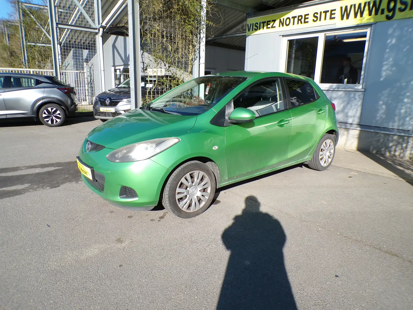 Mazda 2 1.4 CDVi 68cv 5 portes 02/2009 vert Airco Radio CD Groen - 1