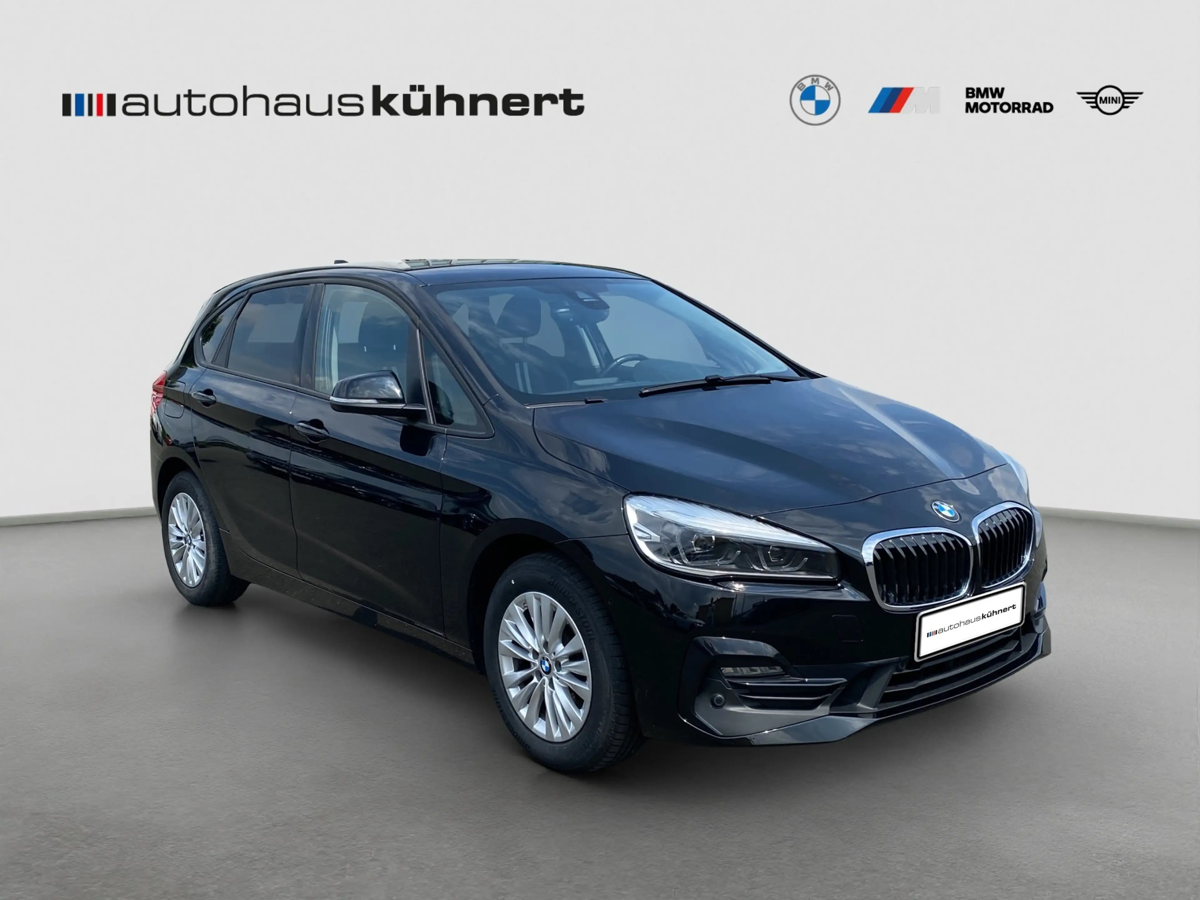 BMW 218 218d xDrive Active Tourer LED AHK HiFi Navi RFK — photo 9