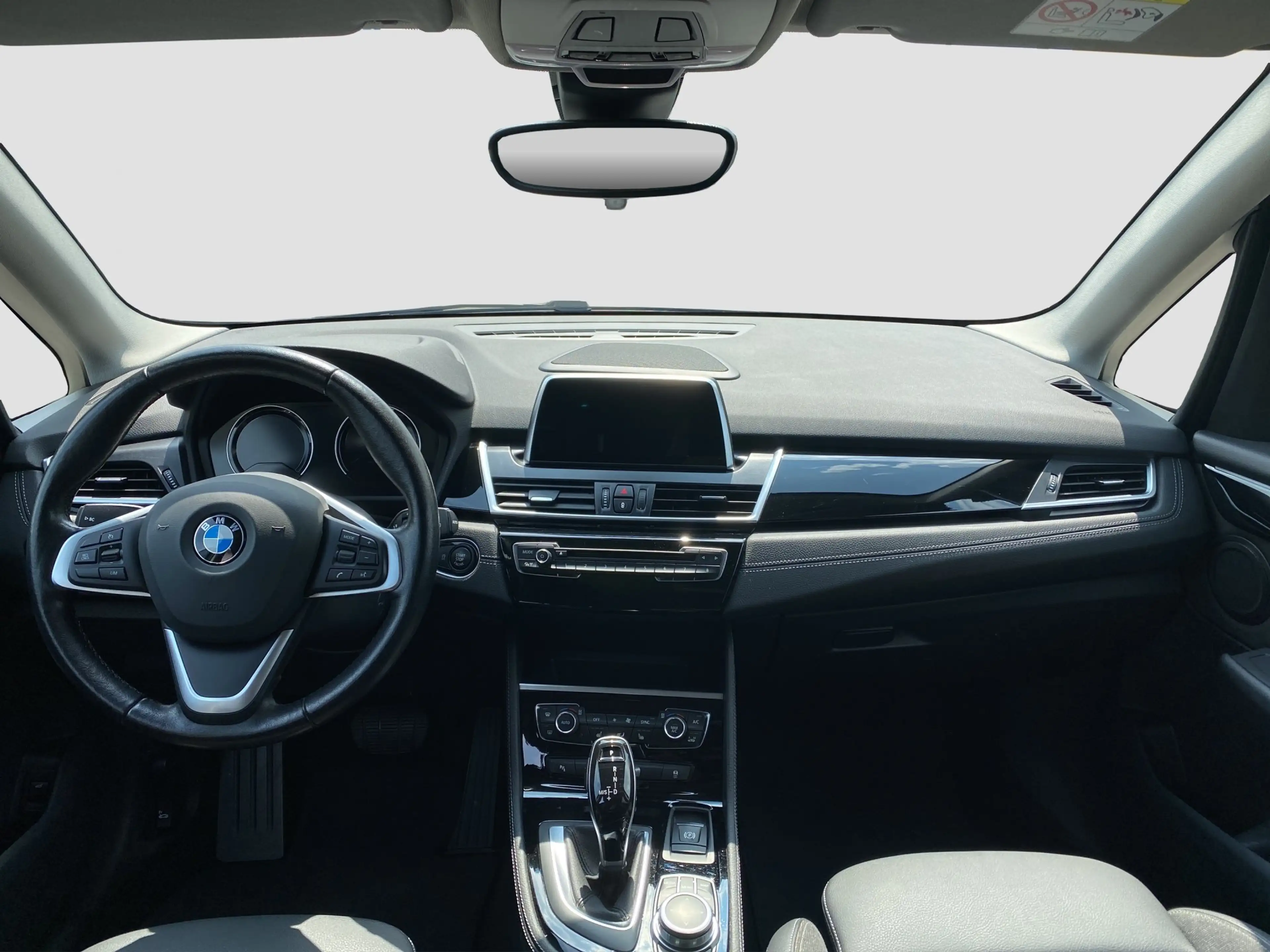 BMW 218 218d xDrive Active Tourer LED AHK HiFi Navi RFK — photo 12