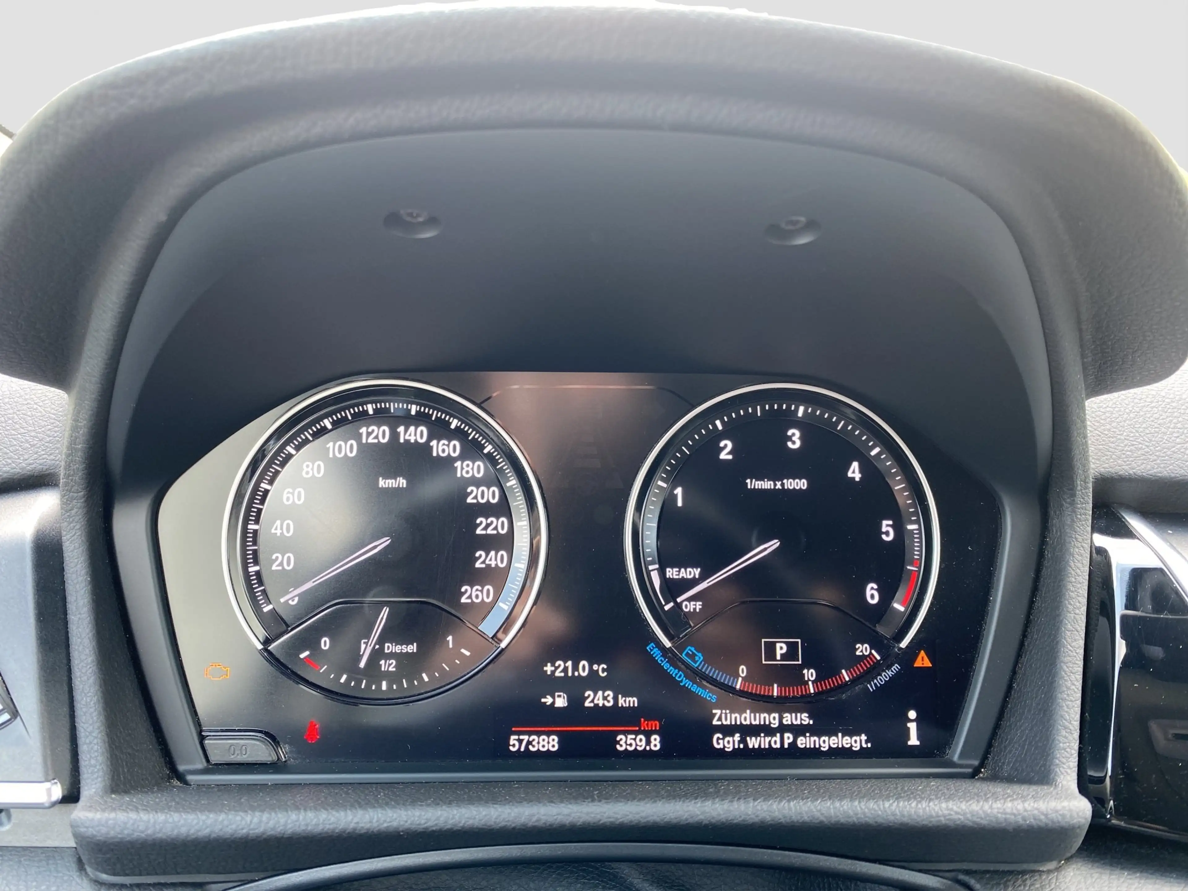 BMW 218 218d xDrive Active Tourer LED AHK HiFi Navi RFK — photo 15