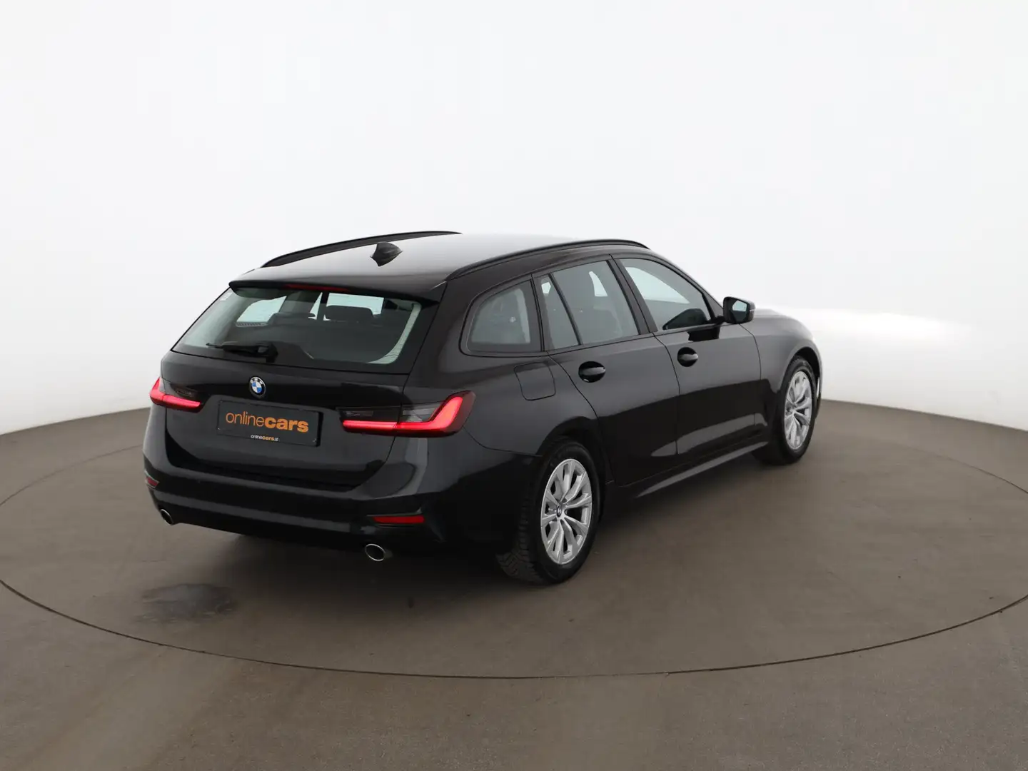 BMW 318 d Touring Advantage Aut LED NAVI DIGI-TACHO Schwarz - 2