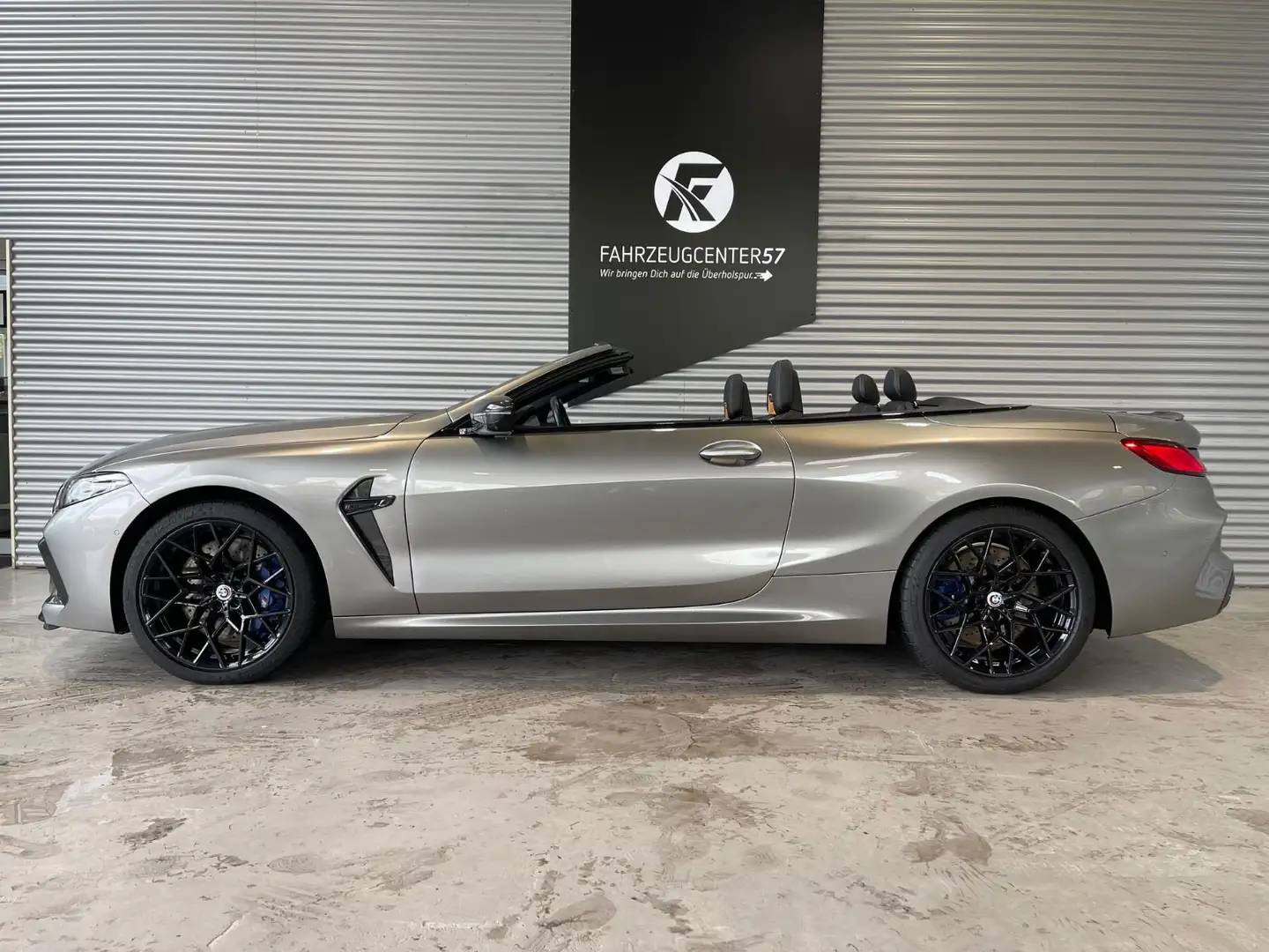 BMW M8 Cabrio COMPETITION/HUD/H&K/LASER/360°/ACC Gris - 2