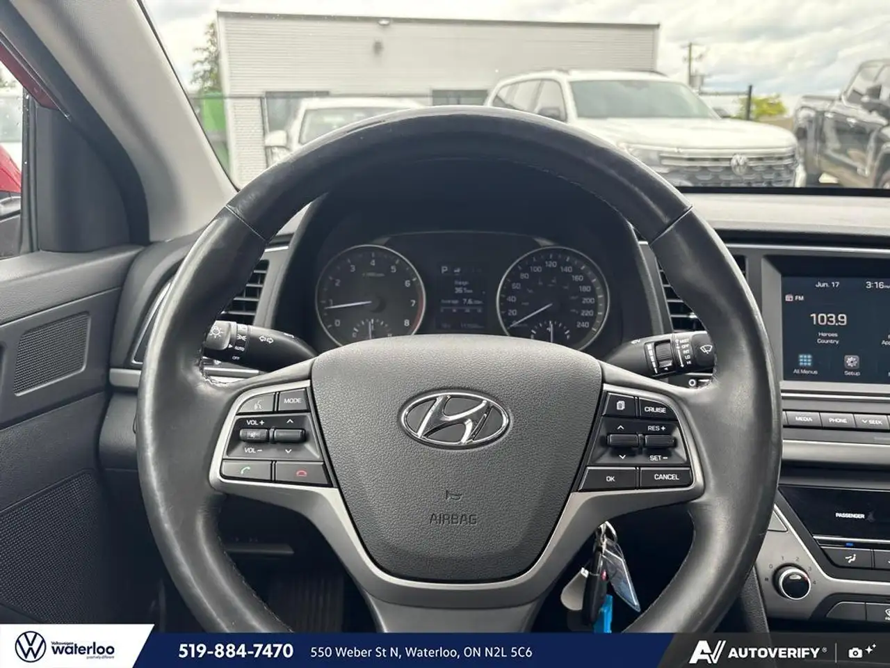 Hyundai ELANTRA снимка Hyundai ELANTRA