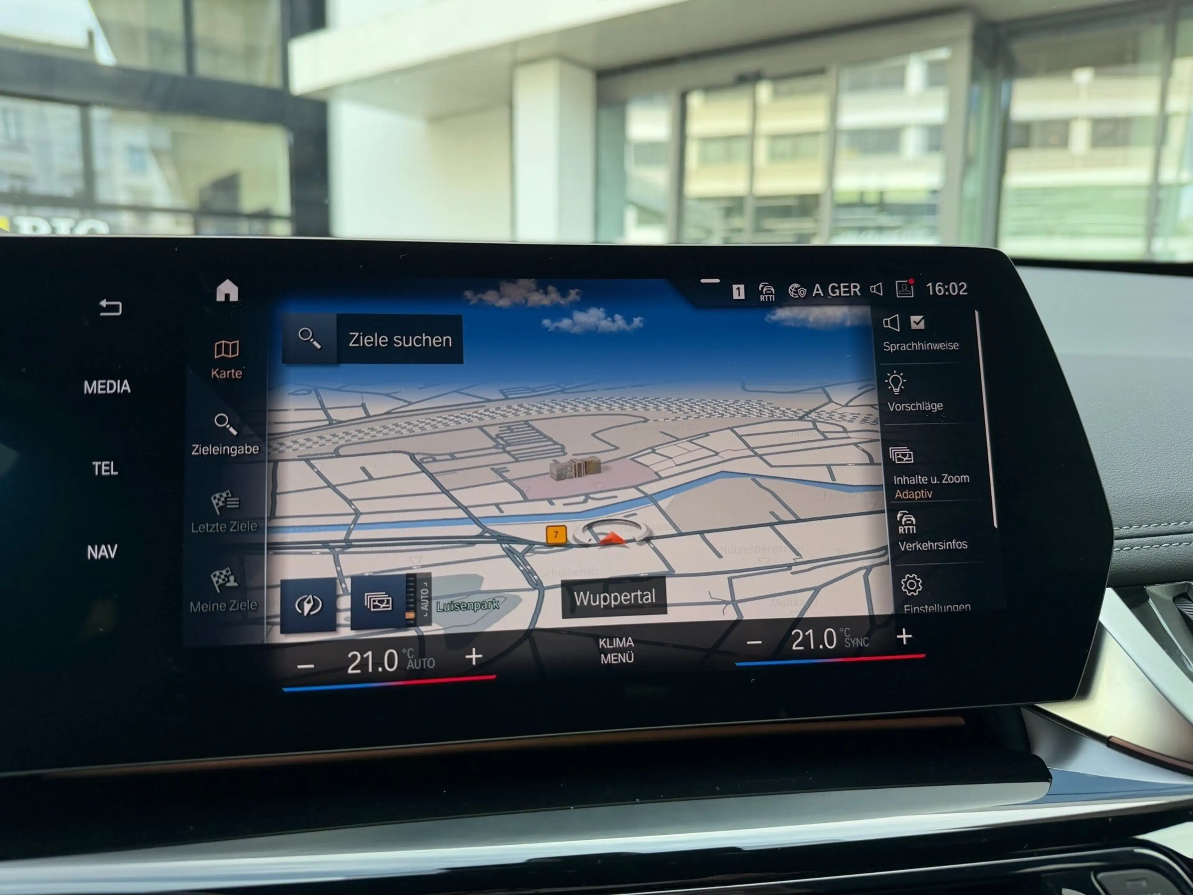BMW X1 sDrive18d M Sport DA Prof ACC PA+ HuD AHK — photo 8