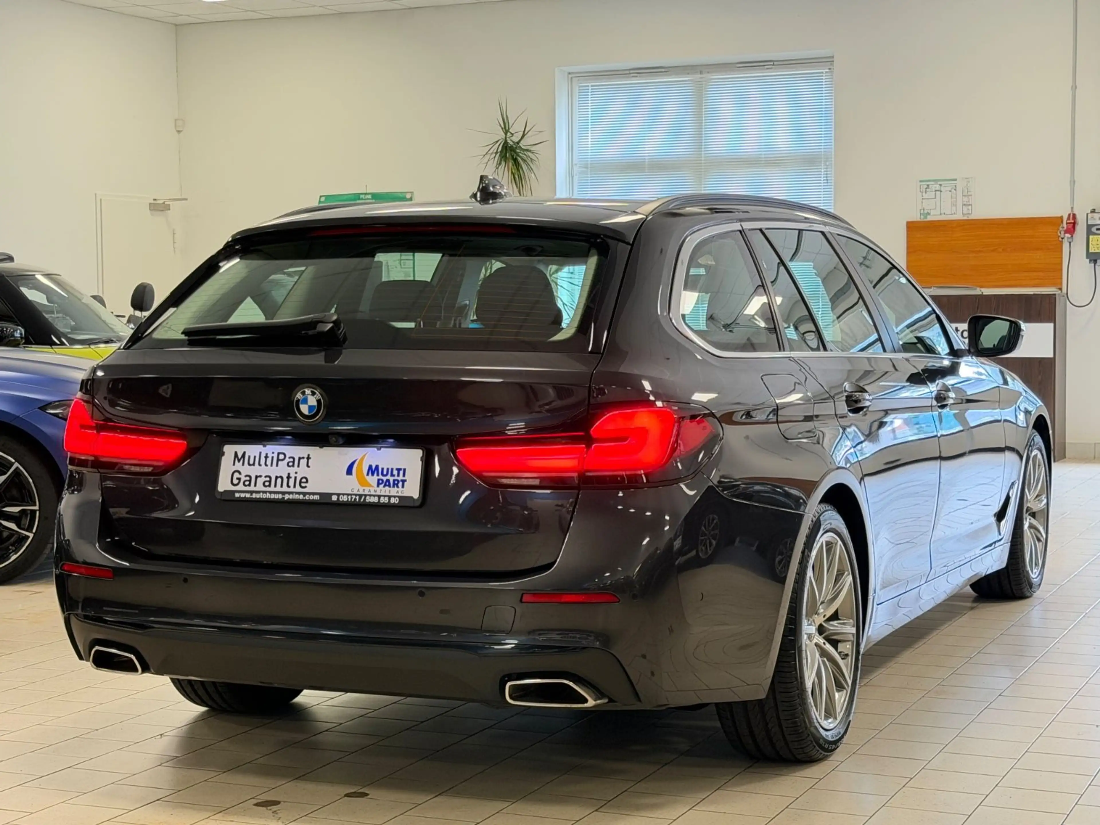 BMW 520 d/Aut/HUD/Laser/Panor/SoftCl/P&DrivAs/KomfStz — photo 13
