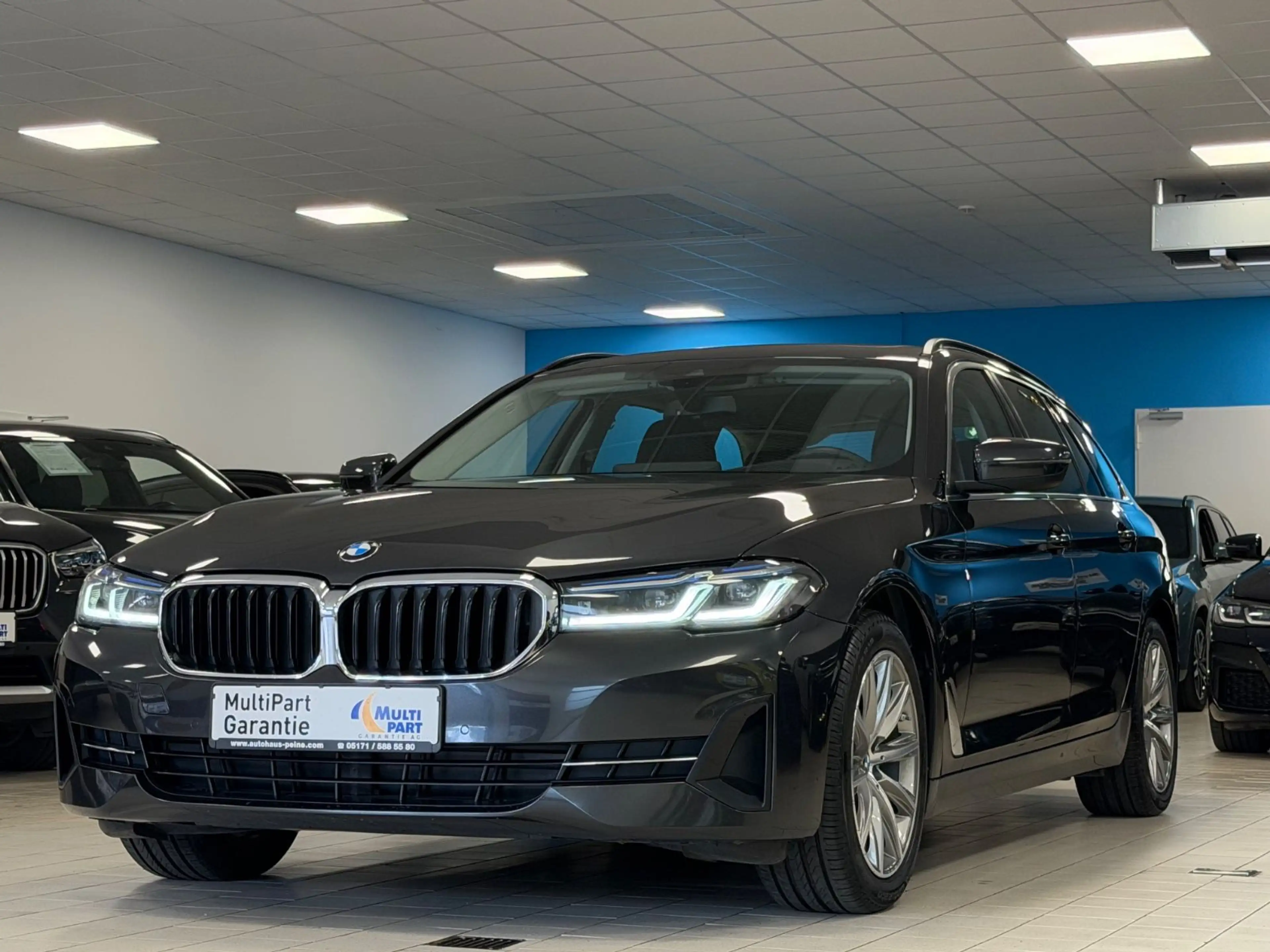 BMW 520 d/Aut/HUD/Laser/Panor/SoftCl/P&DrivAs/KomfStz — photo 7