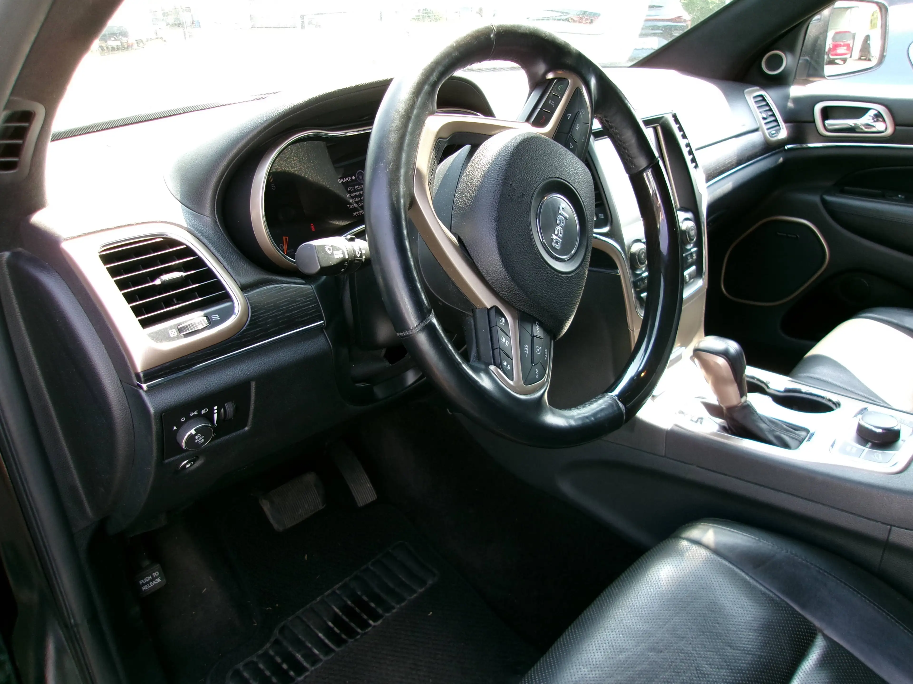 Jeep Grand Cherokee 3.0 CRD Summit / Motorschaden — photo 8